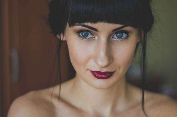 attractive-woman-610x406
