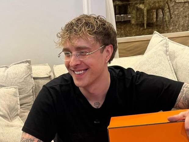 Егор Крид чуть не ввязался в драку на борту: «Пьяные свиньи весь полет хамили»