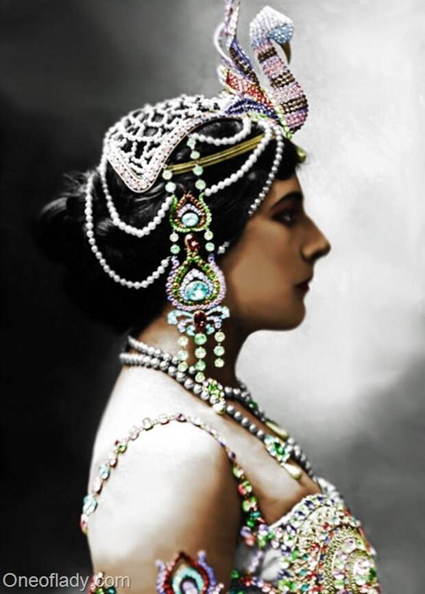 Mata-Hari_1910ff_thumb[2]