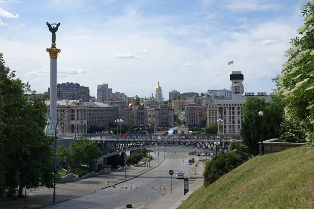 Боуз: на Украине начинают протестовать против диктатуры Зеленского