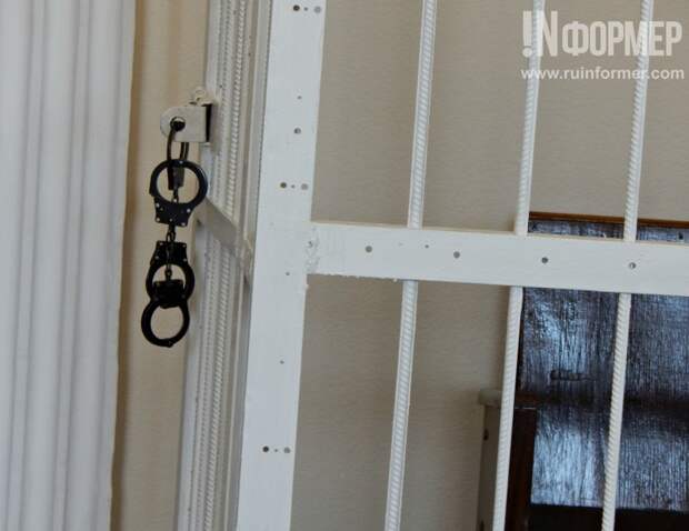 В севастопольском суде Геннадий Басов держится достойно (фото)