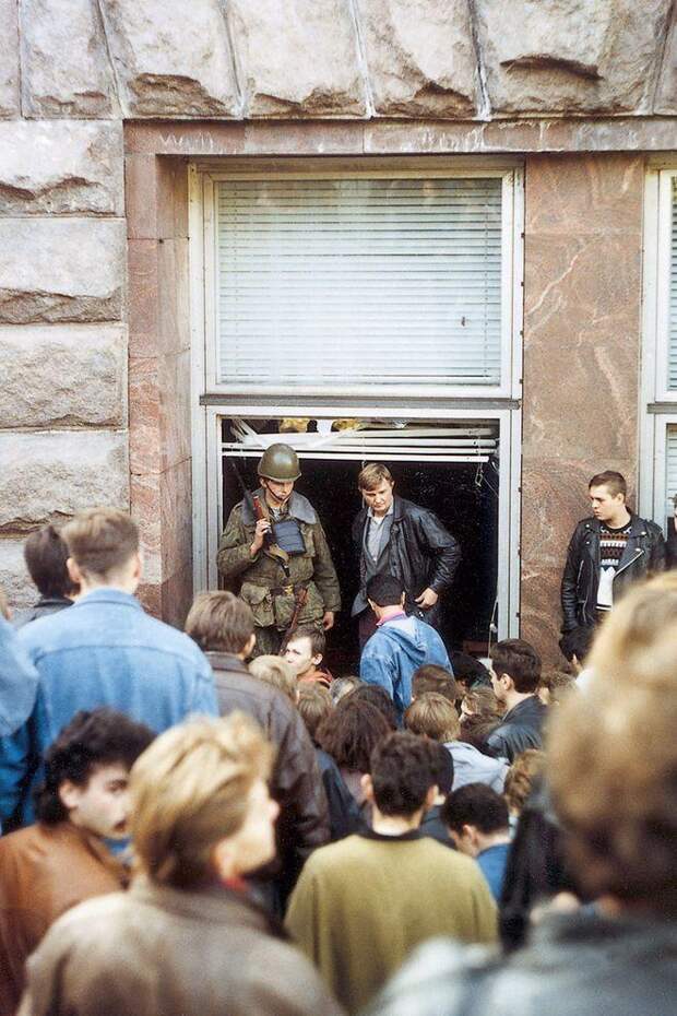 Фотография: Расстрел Дома Советов 4 октября 1993 года №37 - BigPicture.ru
