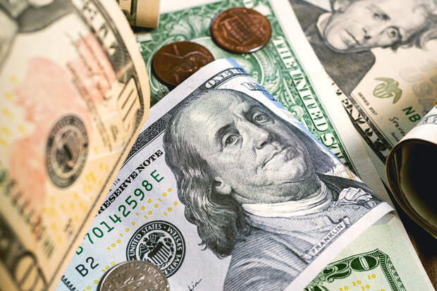 Путин считает ошибкой США использование доллара в качестве инструмента санкций