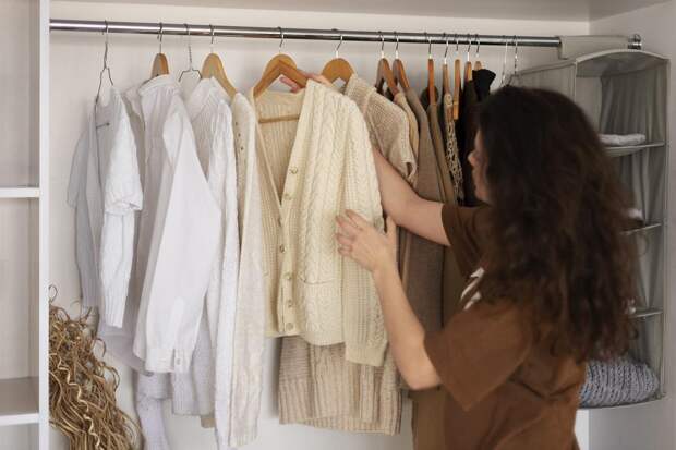 Как отстирать белые вещи до идеала: хитрости с содой, уксусом и солнечным светом