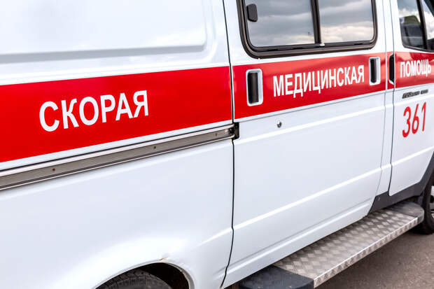 В Саратовской области водителя зажало в "КамАЗа" во время ремонта