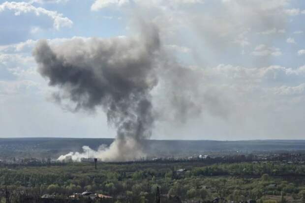 «Разрушения беспрецедентного масштаба»: большой склад боеприпасов ВСУ уничтожен ударом под Харьковом