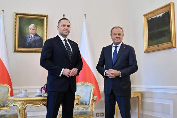 RMF 24: Навроцкий и Туск поспорили о политике, а затем пожелали спокойной ночи