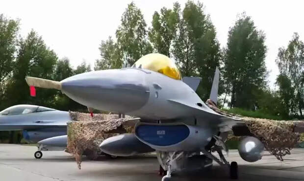 Зеленский заявил о второй партии истребителей F-16, переданных Данией