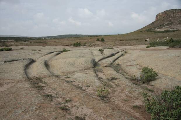 stone_roads_turkey_126.JPG stone_roads_turkey_126.JPG