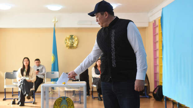 Более 87% граждан Казахстана поддержали новую Конституцию