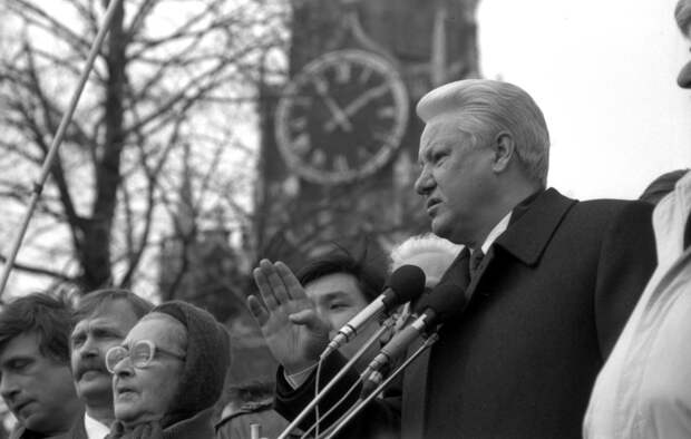 Почему Ельцин выбрал Путина? Вскрылись имена других кандидатов в преемники