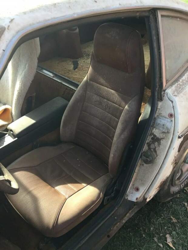 Datsun 280Z 1977 года выпуска, который последние 32 года хранился в сарае