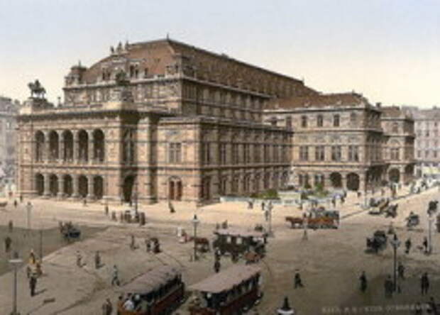 Открыто здание Венской оперы
