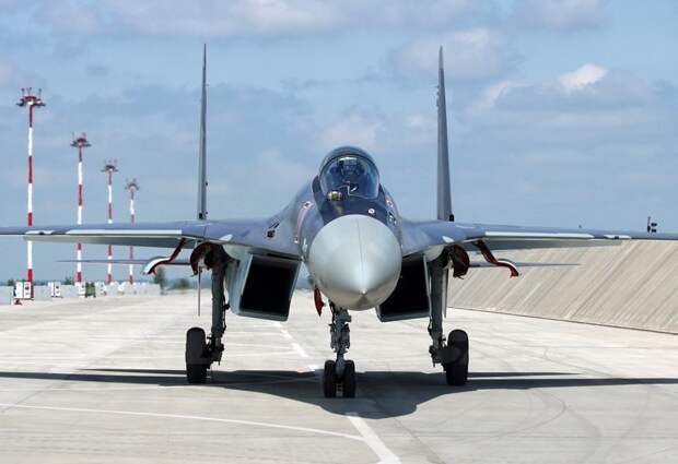 Подписан контракт на поставку Индонезии 11 российских истребителей Су-35 Су-35, Фоторепортаж.истребитель, индонезия