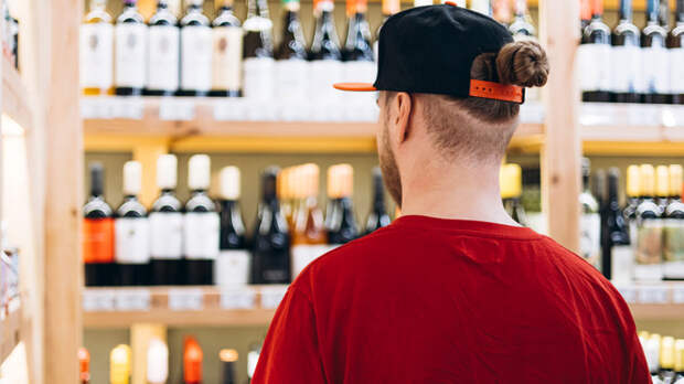 На Алтае с 1 марта запретят продавать алкоголь по воскресеньям и в праздники