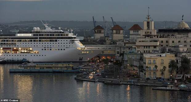 29. MSC Armonia - круизное судно, построенное в 2001 году для фестивальных круизов MS European Vision. С 2004 года эксплуатируется компанией MSC Cruises. На фото - лайнер у причала в порту Гаваны 29. MSC Armonia - круизное судно, построенное в 2001 году для фестивальных круизов MS European Vision. С 2004 года эксплуатируется компанией MSC Cruises. На фото - лайнер у причала в порту Гаваны красиво, красивые места, круиз, круизы, мир, паром, путешествия, фото