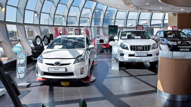Прогноз по росту продаж легковых авто в России улучшен до 9,8%