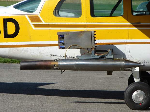 Cessna 210 с оборудованием для распыления иодида серебра Фото: © wikipedia.org