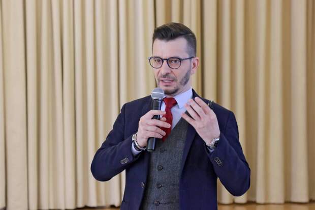 Милонов призвал прокуратуру обратить внимание на «бракоразводный» процесс Курпатова и его помощника