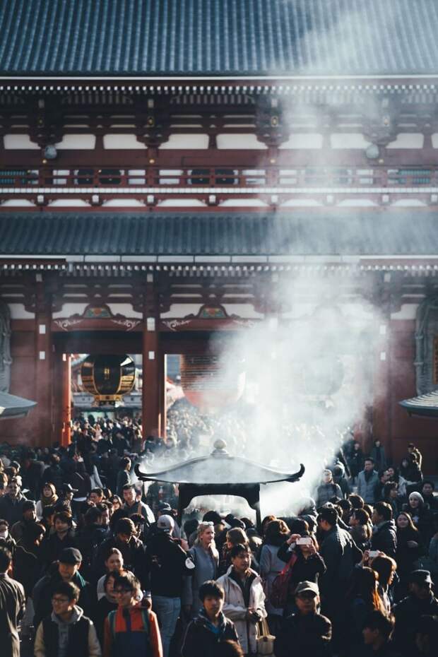 japan-street-photography-36-5808888591490__880