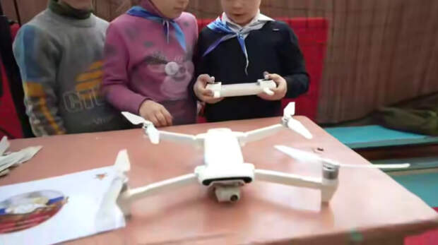 Ивановские десантники провели военно-патриотическую акцию ВДВ «Герои нашего времени» в учебных заведениях Донецка