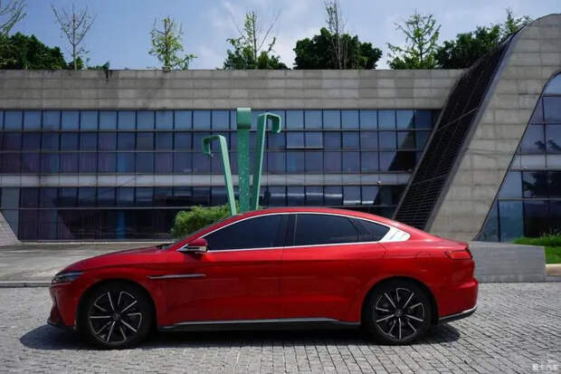 Выпуск электромобиля BYD Han 2023 года запланирован на середину марта. от 32 600 долларов США