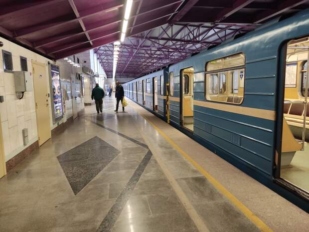 Власти Новосибирска назвали сумму закупки новых вагонов для метрополитена