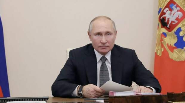 Владимир Путин подписал закон о штрафах за неповиновение силовикам на митингах