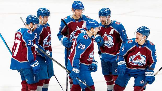 «Колорадо» в четвертый раз стал лучшей командой регулярного чемпионата НХЛ