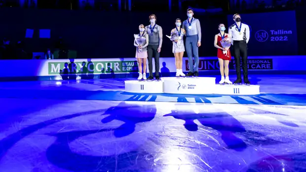 Татьяна Тарасова поздравила российские пары после успеха на ЧЕ по фигурному катанию