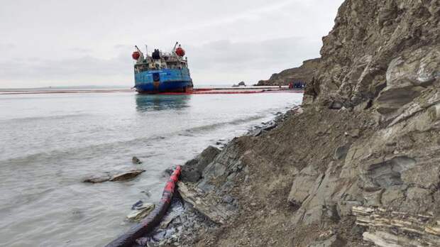 Fuel oil was found on the bottom at a depth of about 3 meters along the beaches of Anapa