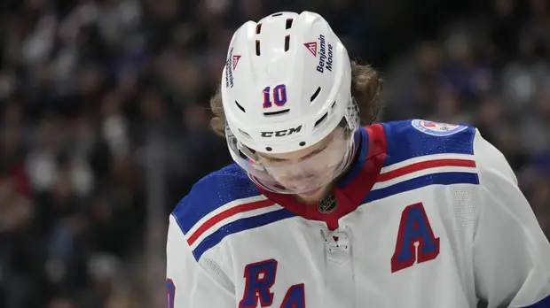 Панарин попал в коронавирусный протокол НХЛ