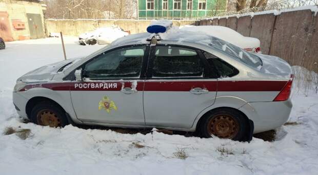 Росгвардия продает в Петербурге старые машины за 956 тысяч