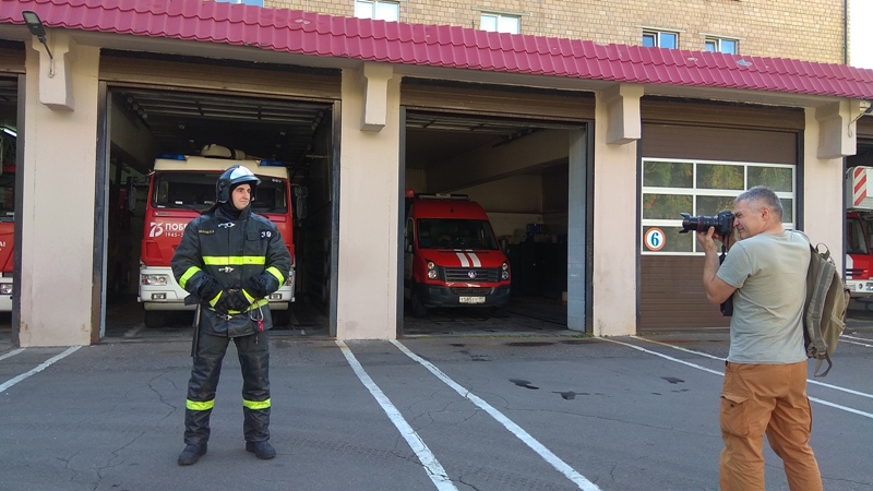 Герои среди нас: пожарный, спасший человека, готовится к получению награды