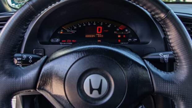 Новая Honda S2000 с минимальным пробегом