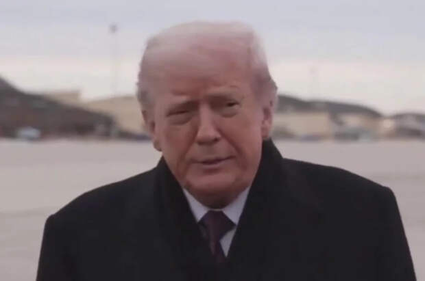 Блохин: Трамп планирует военные базы в Гренландии для борьбы за Арктику