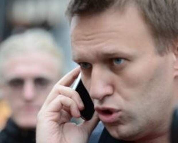 СКР обвинил А.Навального и его брата в крупном мошенничестве