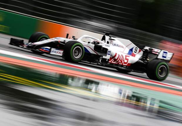 Отец российского гонщика Мазепина намерен купить команду "Формулы-1"