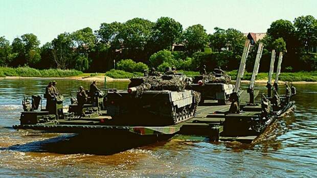 Топ-10 самых безумных военных машин в мире