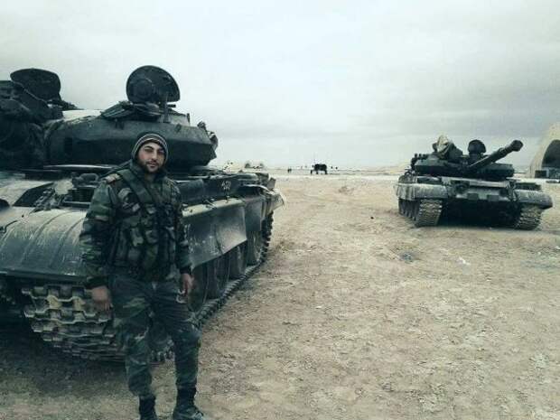 Пустыня под Пальмирой завалена трупами и техникой ИГИЛ: Армия Сирии и ВКС РФ быстро приближаются к городу