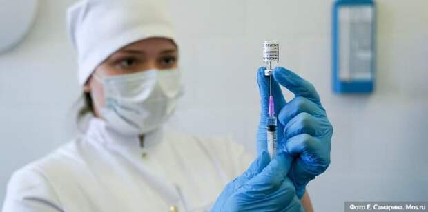 Собянин: москвичи старше 60 лет с 28 декабря смогут записаться на прививку от COVID-19. Фото: Е. Самарин mos.ru