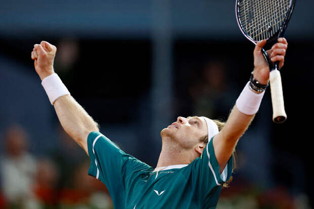 Российский теннисист Рублев выиграл "Мастерс" в Мадриде