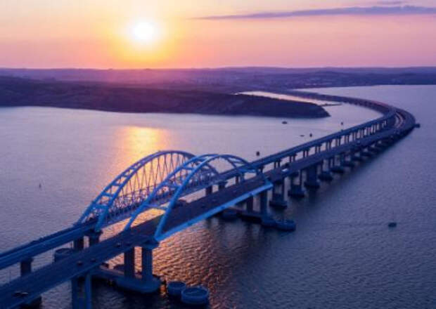 В «Виртуальном музее российской агрессии» строительство РФ Крымского моста назвали продолжением идей Гитлера