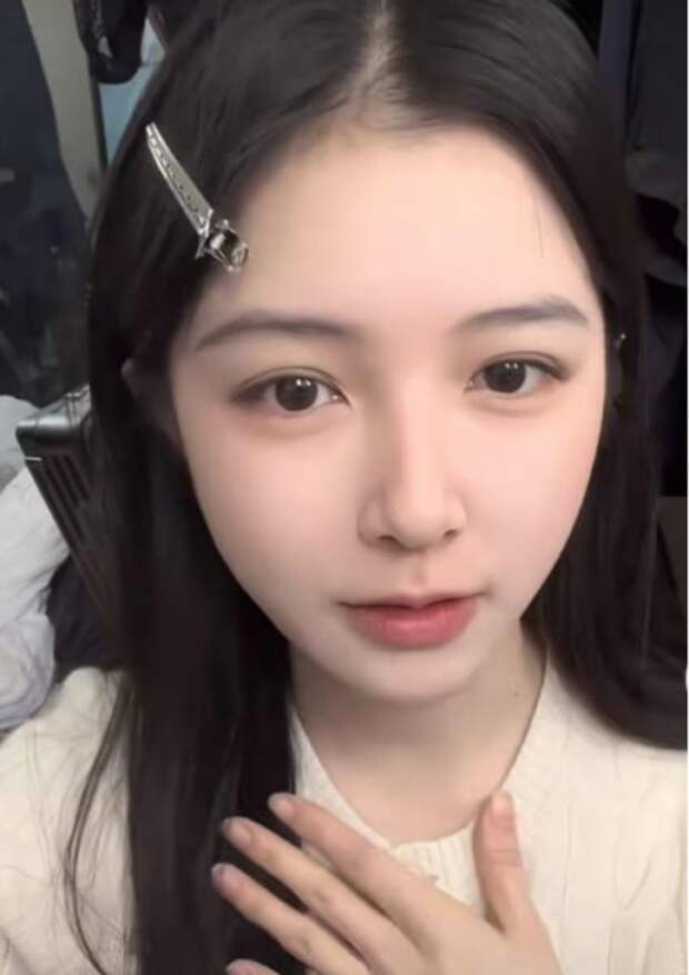 4 4