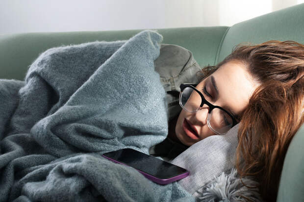 Врач Казаченко: при бесконтрольном приеме мелатонин может быть небезопасен