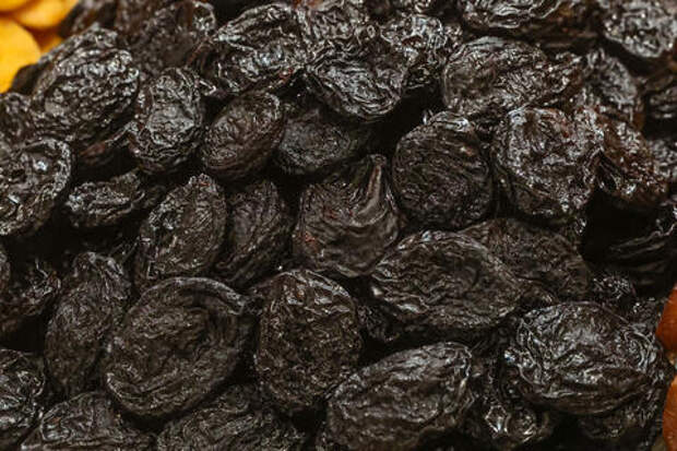 Исследователи выяснили, как чернослив влияет на микрофлору кишечника