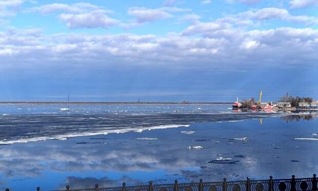 Гидрологическая обстановка на реках Поморья: ледоход на Северной Двине развивается, на Пинеге сохраняется затор