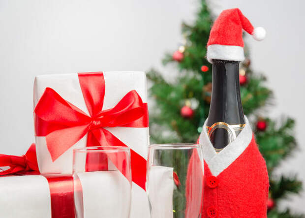 Костюм Санта-Клауса для бутылки шампанского