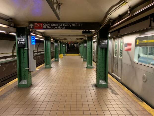 Станция метро в Нью-Йорке