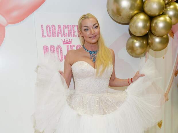 Волочкова: «Любой человек был бы счастлив, что мои ноги висят над его головой!»